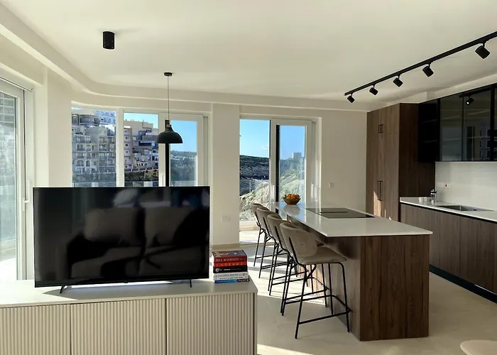 Water's Edge Xlendi With Direct Sea Access *