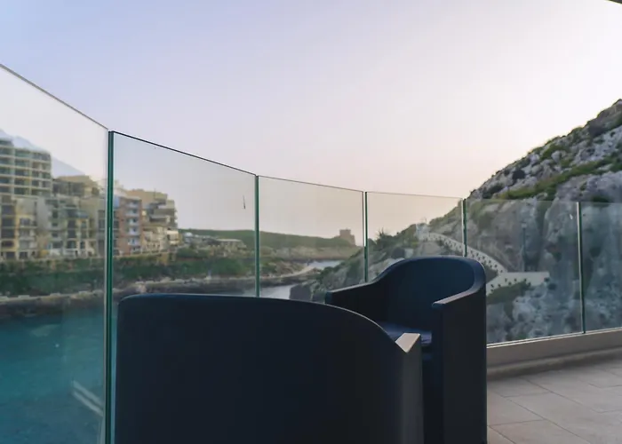 Water's Edge Xlendi With Direct Sea Access Apartament *